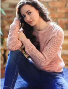 Elite escort service in Halsi for home and hotel visits